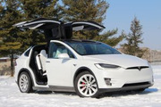 Ka raru nga Kairangahau Imec i a Tesla ModelX